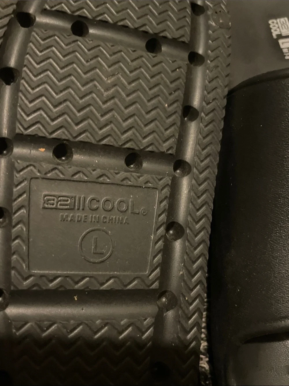 32 Degrees comfortable black